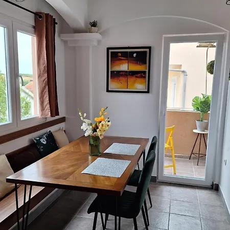 With Parking Space Biograd Na Moru, Biograd - 24357 Daire *