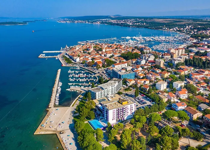 With Parking Space Biograd Na Moru, Biograd - 24357 דירה ביוגראד נה מורו